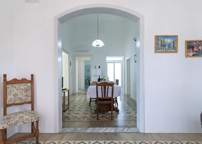 Villa Casa Estilo Espanol